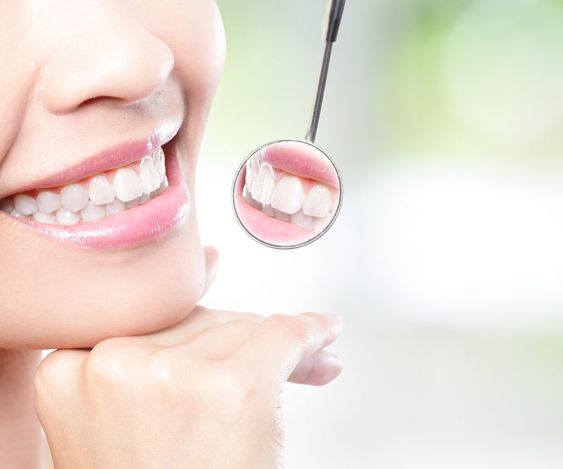 Całościowe leczenie stomatologiczne – odkryj drogę do zdrowej i pięknego uśmiechów.